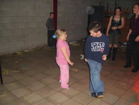 voici mon fils avec la copine de ma fille